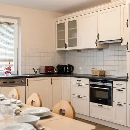 In - Out Nem Alpin * Schladming