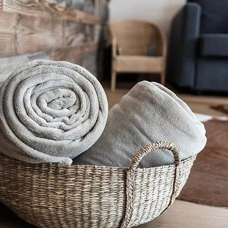 In - Out Nem Alpin Апартаменти Шладмінг